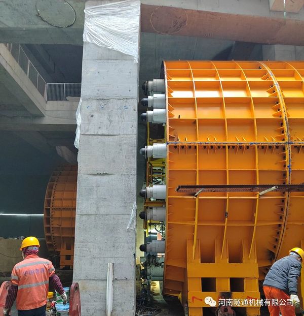 熱烈祝賀中鐵上海工程局濟(jì)南地鐵6號線順利始發(fā)(圖2)