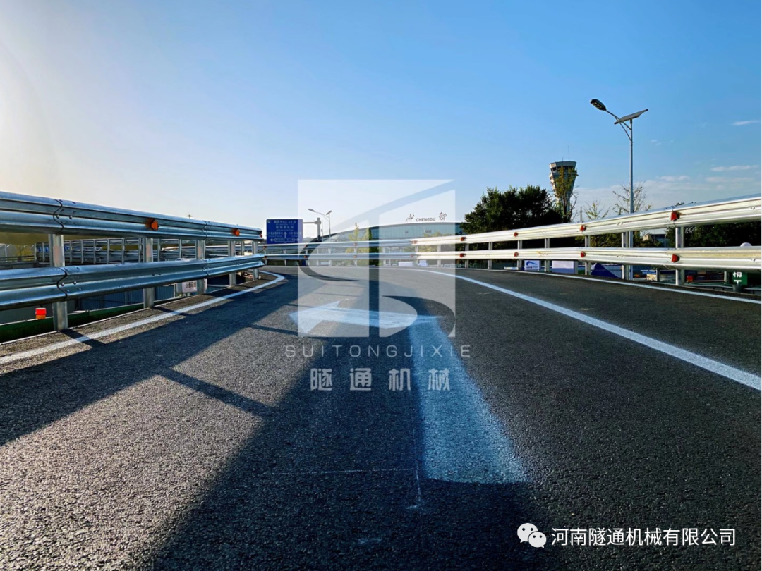 中國(guó)水利水電第七工程局有限公司成都軌道交通19號(hào)線鋼便橋項(xiàng)目順利通車(chē)(圖5) 5.png